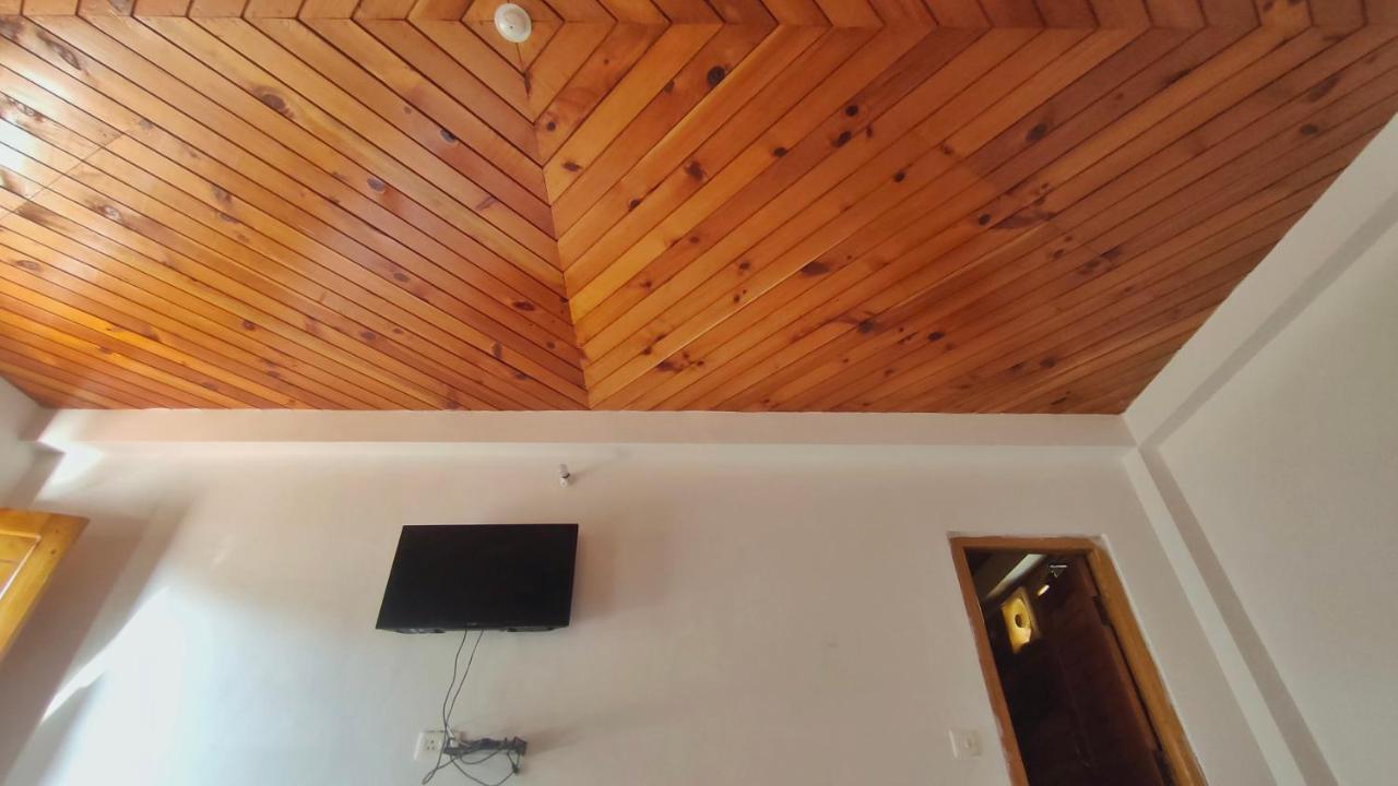 Babutaal Resort Chakrata Extérieur photo